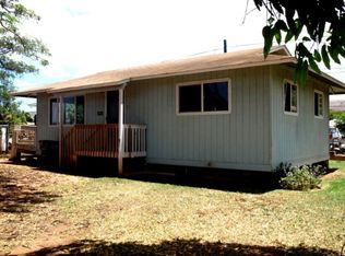 8275 Iwipolena Rd, Kekaha, HI 96752