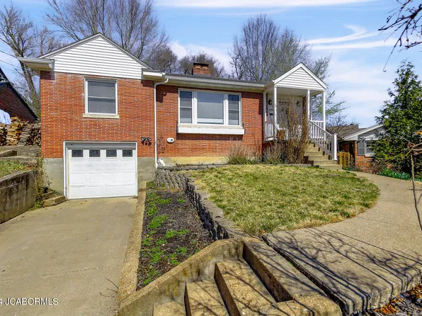 1900 N Circle Dr, Jefferson City, MO 65109