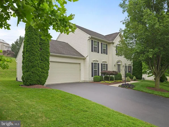 3 N Pointe Ter, Middletown, MD 21769