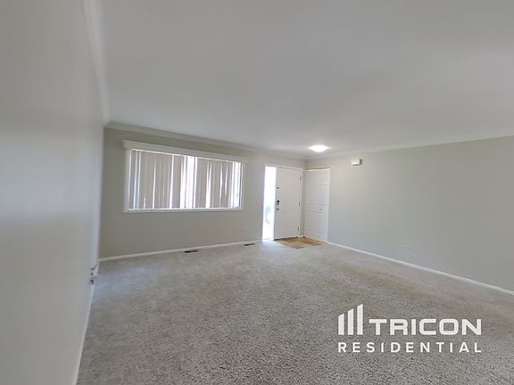 3rd image of 12 Lorraine Ave