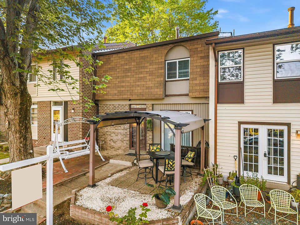 1st image of 12635 Oakwood Dr