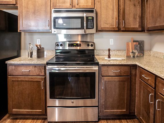 2nd image of 444 Island Dr #6-205