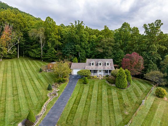 2nd image of 116 Buckner Dr