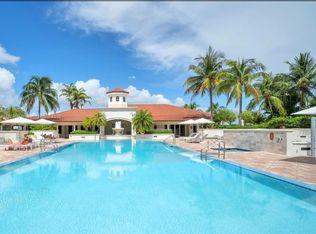 20000 Country Club Dr #302, Aventura, FL 33180