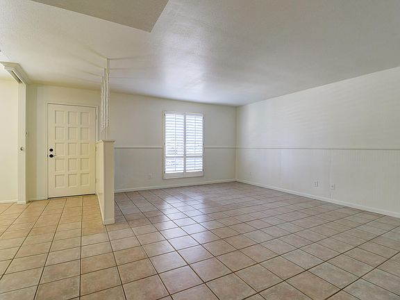 3rd image of 3802 W Cochise Dr