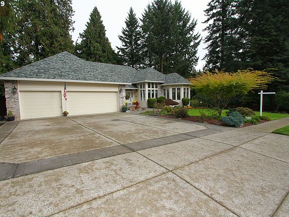 3rd image of 4106 NE 136th St