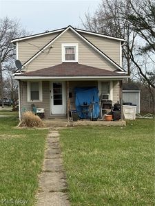 1479 East Ave, Akron, OH, 44307