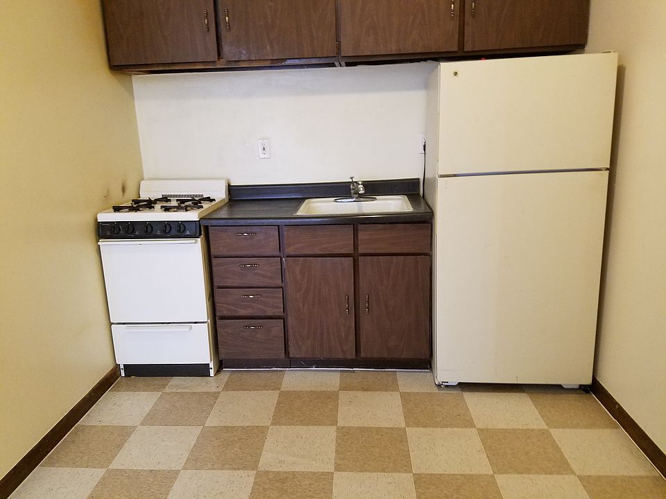 2nd image of 2320 20th St APT 5