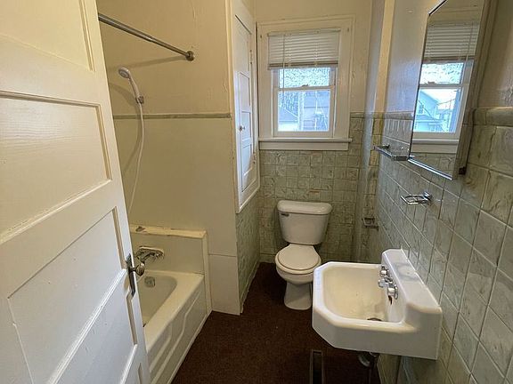 4th image of 111 Glen Ave #10853178