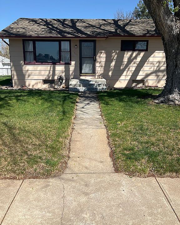 Front yard 