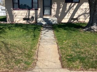 916 Grant St, Imperial, NE 69033