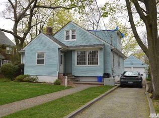 79 Connecticut Ave, Freeport, NY