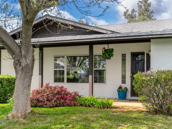 671 Moonlight Way, Ramona, CA 92065