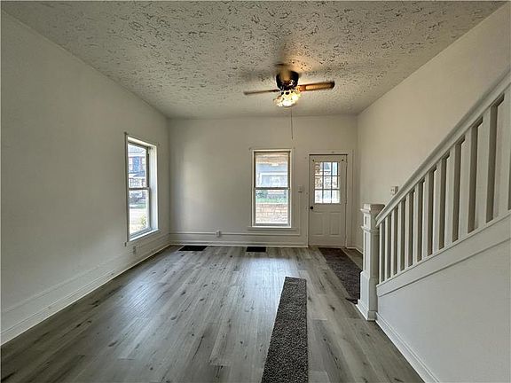 3rd image of 405 N 3rd St #1/2