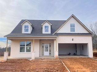7388 Rocklin Ln, Flowery Branch, GA 30542