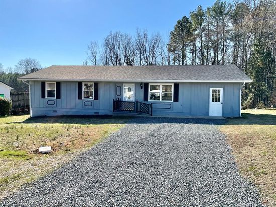 63 Poplar Creek St South Boston Va 24592 Mls 64112 Zillow