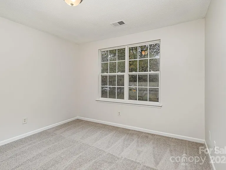 173 Portestowne Way — Photo 15