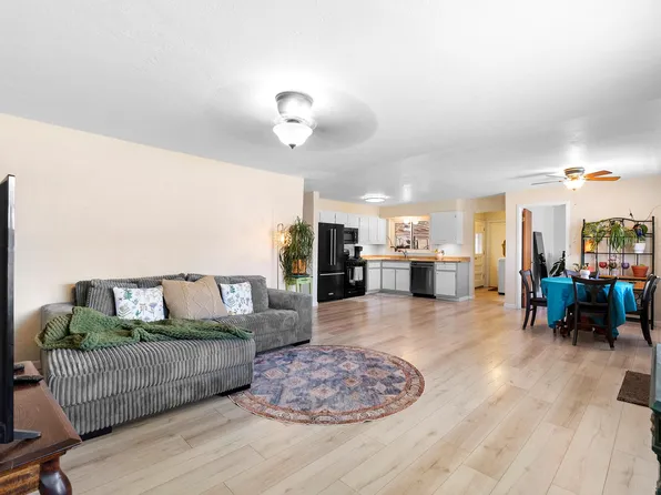 2009 Glorieta St NE, Albuquerque, NM 87112