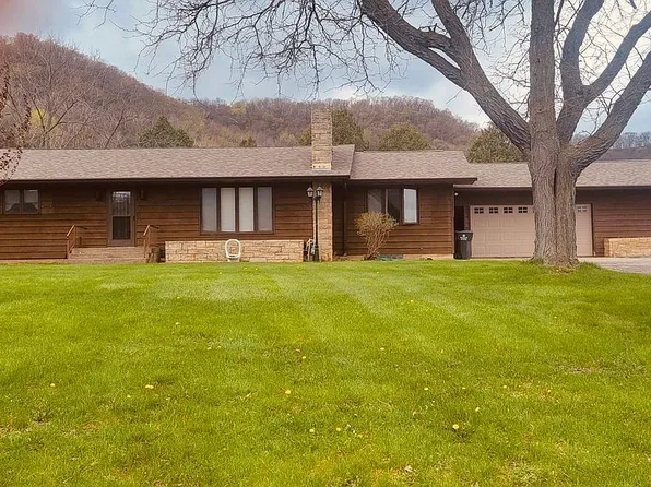 22919 County Road 17, Winona, MN 55987