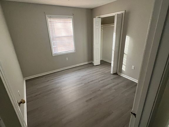 2nd image of 107 Molloy Ct