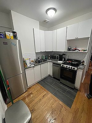 1st image of 208 E 95th St APT 2