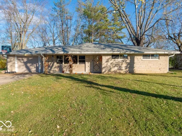 3904 S Larry Ln, Muncie, IN 47302