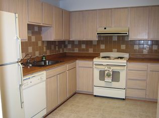 15100 Interlachen Dr APT 324, Silver Spring, MD 20906