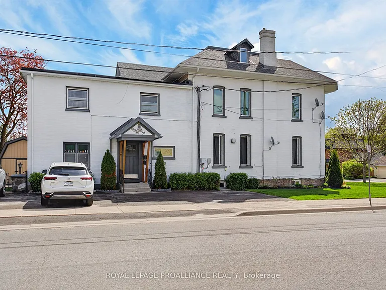 36 Sussex St N — Photo 5