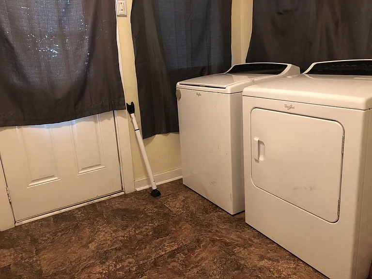 709 Tech Dr — Photo 8