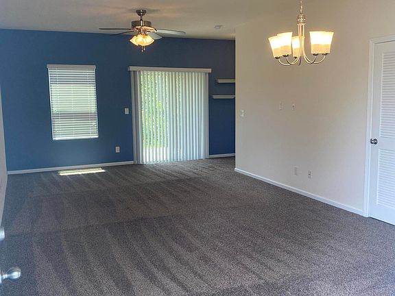 5th image of 852 Servia Dr