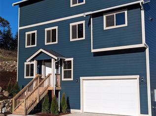 2404 Sand Dollar Rd W, Bremerton, WA 98312