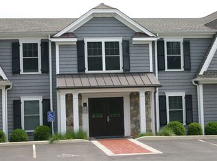 2 Island Hill Ave APT 5, Ridgefield, CT 06877