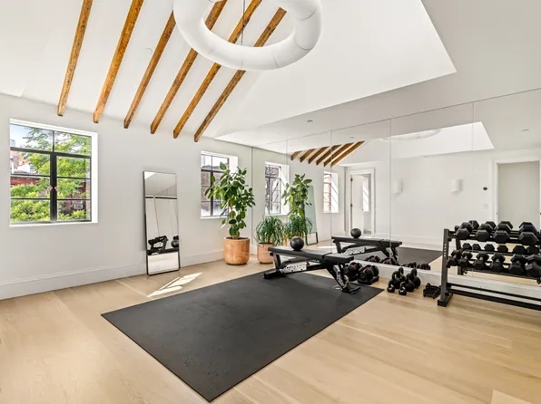 60 West 9th Street image 16 of 21