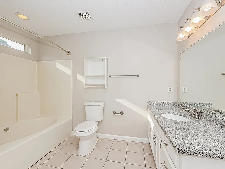 909 Bexhill Ct S — Photo 12