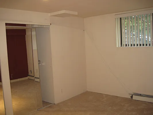 Rented by 18 REALTY | media 37