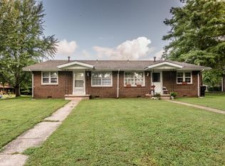 151 Lake Forest Dr, Belleville, IL