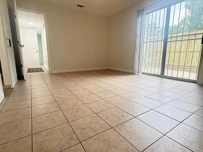 12335 W Village Dr #A — Photo 19