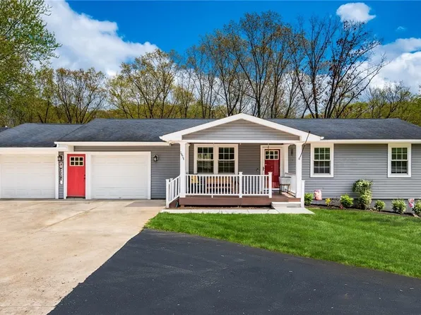 2976 E Military Rd, Zanesville, OH 43701