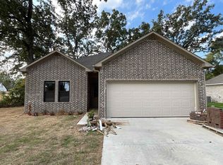 125 Kayla Ln, Lonoke, AR 72086