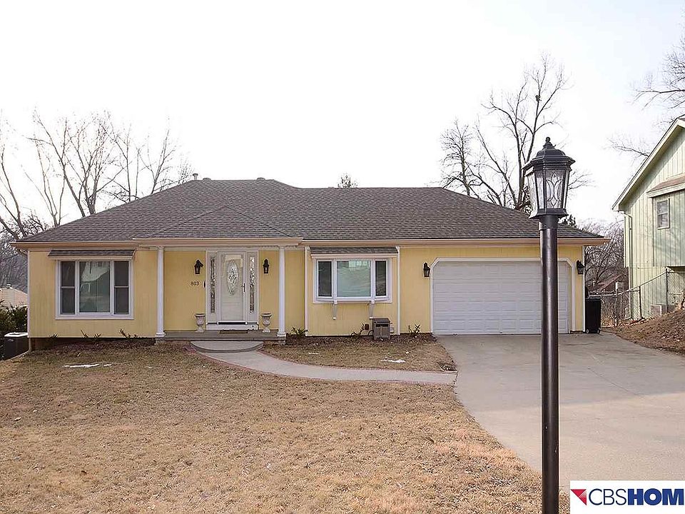 1st image of 803 Brenton Ave