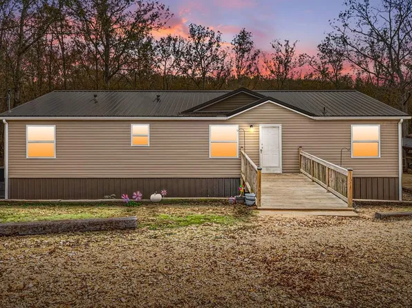 197 Old Homestead Rd, Big Sandy, TN 38221