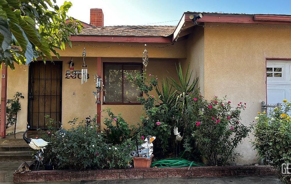 1st image of 2308 Greenwood Dr