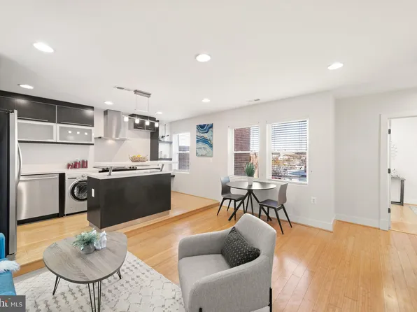 1220 Holbrook Ter NE APT 201, Washington, DC 20002