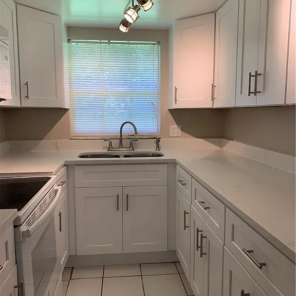 815 Courtington Ln #2 — Photo 2