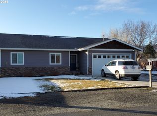 2306 N Willow St, La Grande, OR 97850