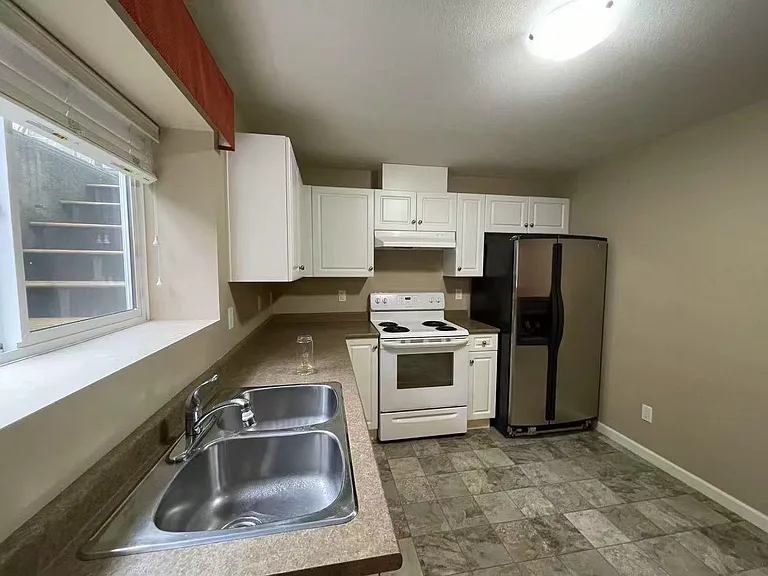789X 211b St #BASEMENT — Photo 7