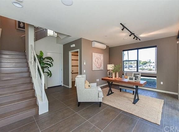 3rd image of 1694 Shoreline Way