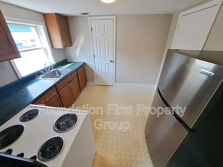 23 Mount Royal Ave — Photo 6