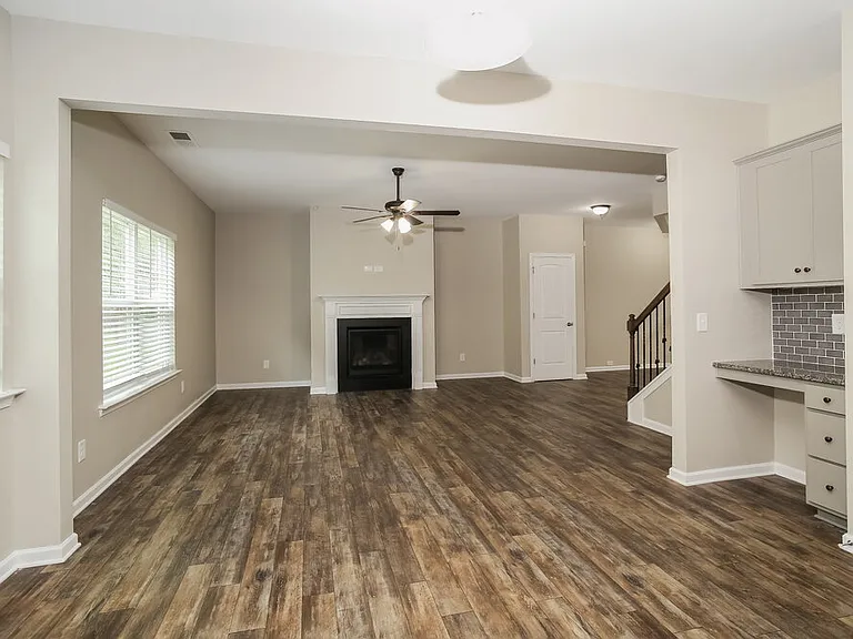 214 Arbor Dr — Photo 7