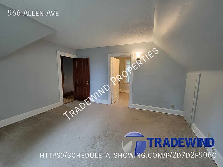 966 Allen Ave — Photo 15